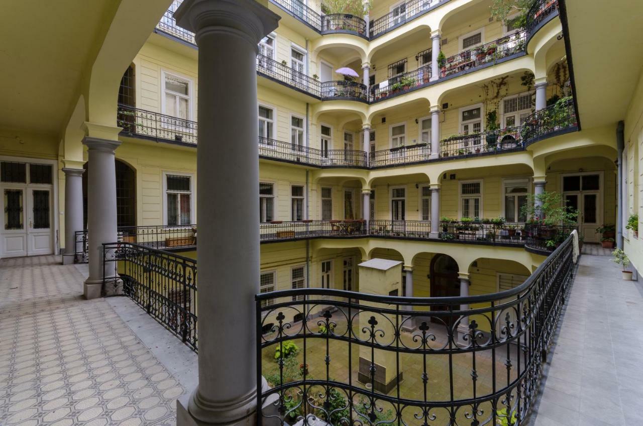 Modern, Luxury Flat In The Heart Of Budapest Ngoại thất bức ảnh